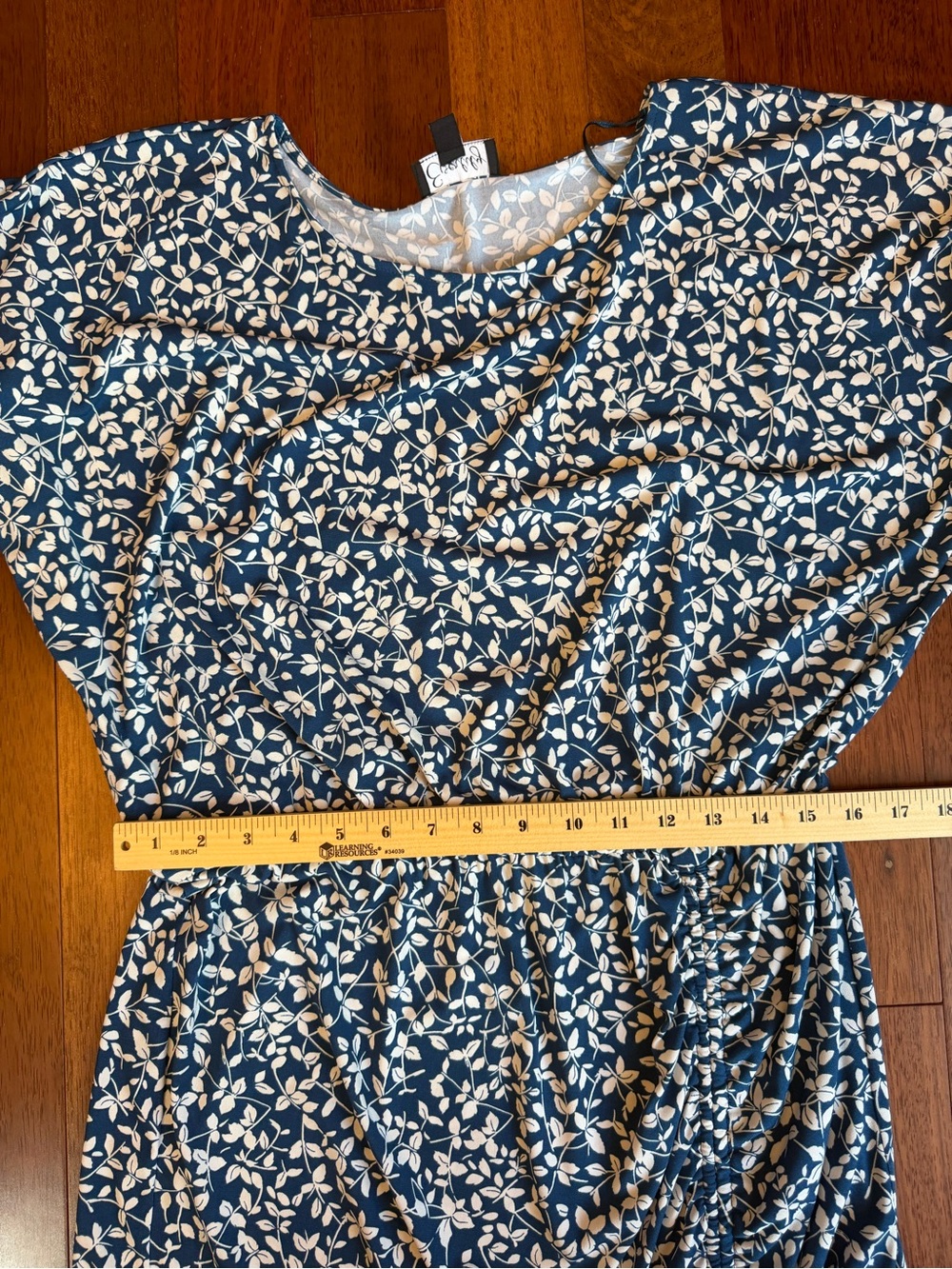 Blue Floral Print Mini Dress with Cinched Waist - Picture 5 of 9